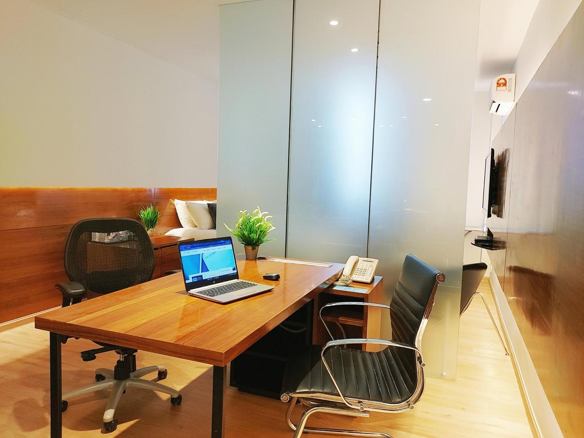 Hotel The Leverage Business - Bandar Baru Mergong