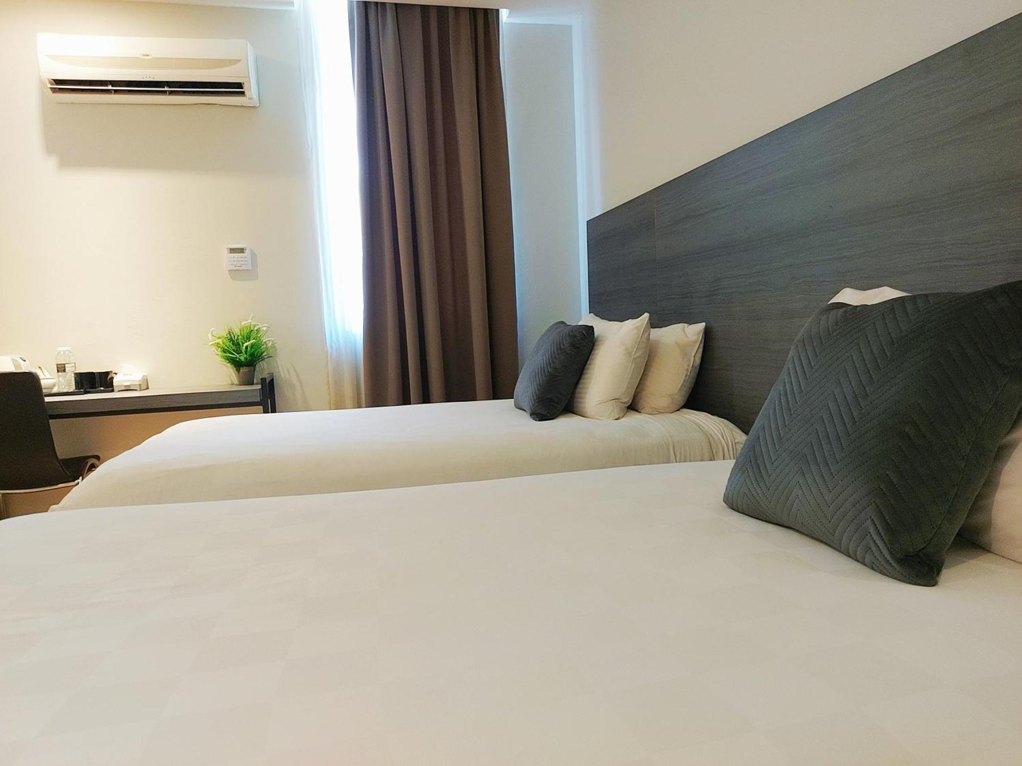The Leverage Business - Bandar Baru Mergong Hotel